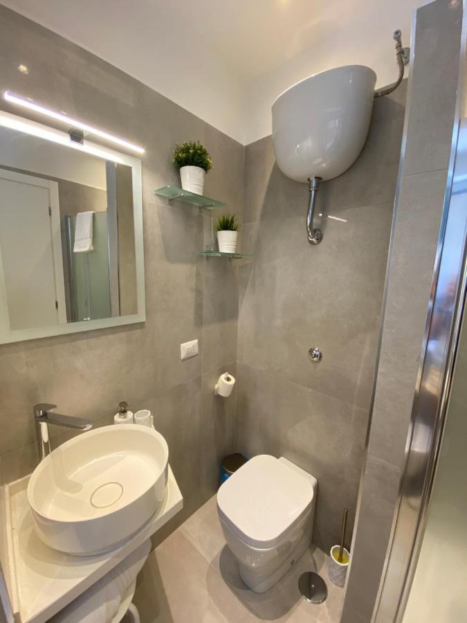 Casa Vacanze Santa Teresella 40 나폴리 외부 사진