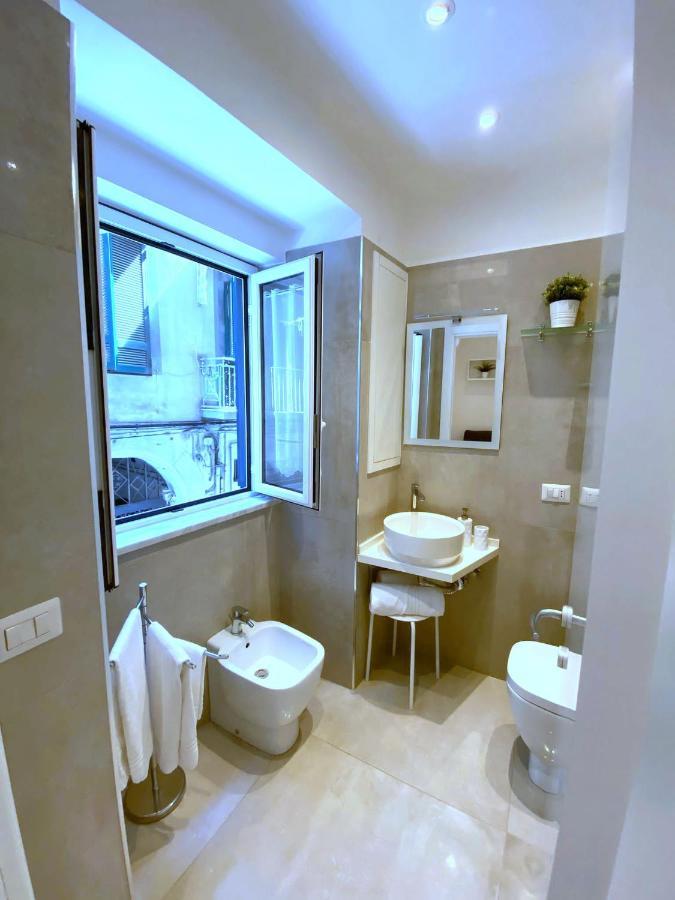 Casa Vacanze Santa Teresella 40 나폴리 외부 사진