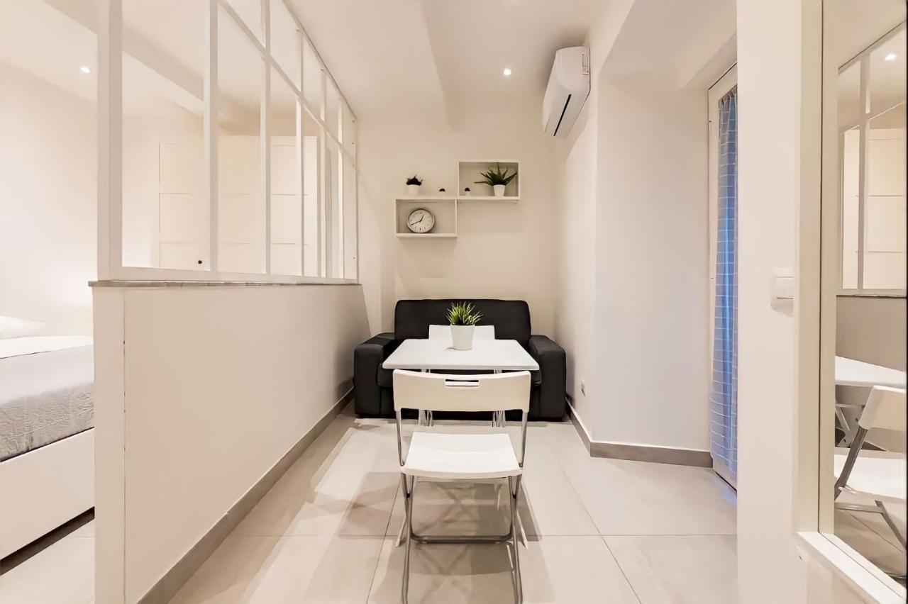 Casa Vacanze Santa Teresella 40 나폴리 외부 사진